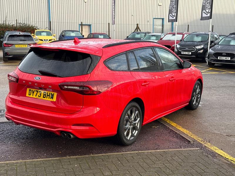 Used Ford Focus 2023 for sale - 76767073: Photo 3