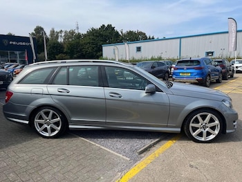 Used Mercedes-Benz C-Class 2014 for sale - 76064597: Photo
