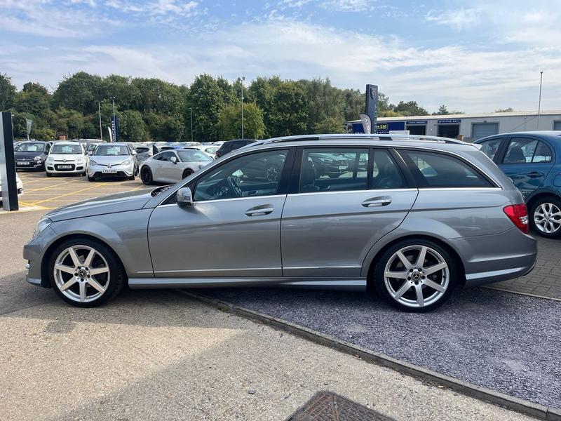 Used Mercedes-Benz C-Class 2014 for sale - 76064597: Photo 6