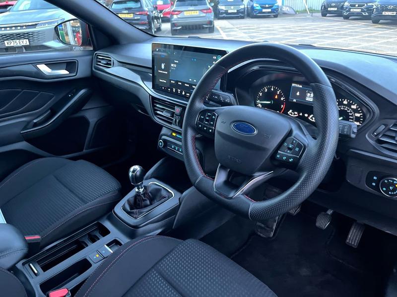 Used Ford Focus 2023 for sale - 76504603: Photo 10