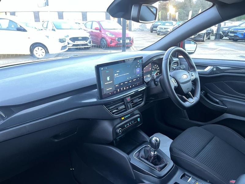 Used Ford Focus 2023 for sale - 76504603: Photo 15