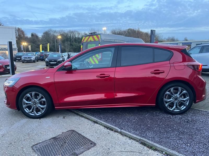 Used Ford Focus 2023 for sale - 76504603: Photo 6