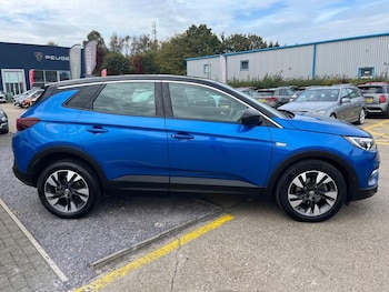 Used Vauxhall Grandland X 2019 for sale - 76101811: Photo 2