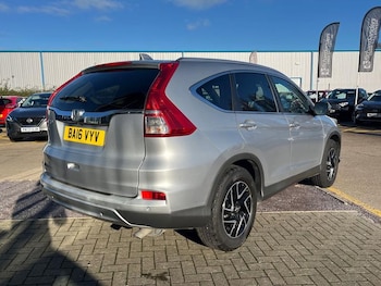 Used Honda CR-V 2016 for sale - 76641154: Photo