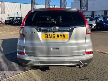 Used Honda CR-V 2016 for sale - 76641154: Photo