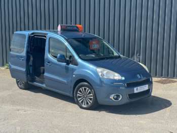 Used Peugeot Partner Tepee 2015 for sale - 74762061: Photo