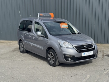 Used Peugeot Partner Tepee 2017 for sale - 78289652: Photo