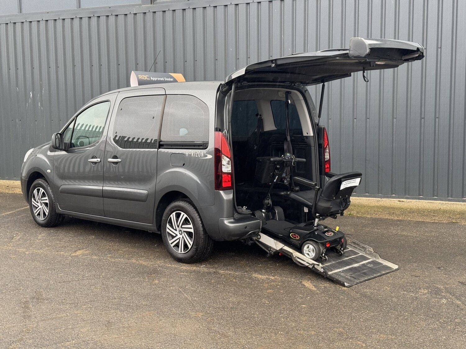 Used Peugeot Partner Tepee 2015 for sale - 77973725: Photo 4