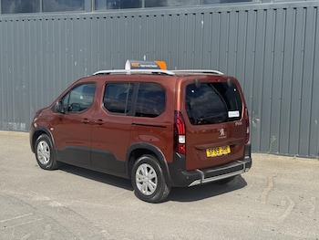 Used Peugeot Rifter 2019 for sale - 79463449: Photo
