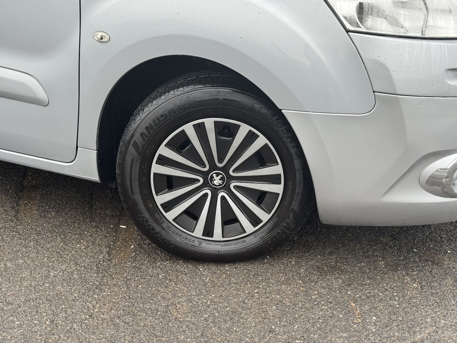 Used Peugeot Partner Tepee 2014 for sale - 76837097: Photo 12