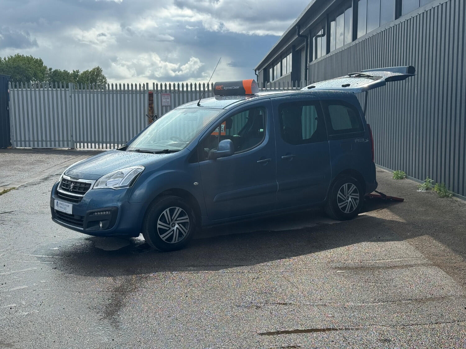 Used Peugeot Partner 2016 for sale - 76793931: Photo 10