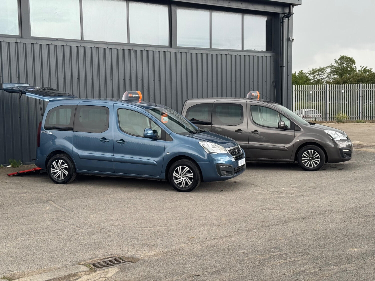 Used Peugeot Partner 2016 for sale - 76793931: Photo 11