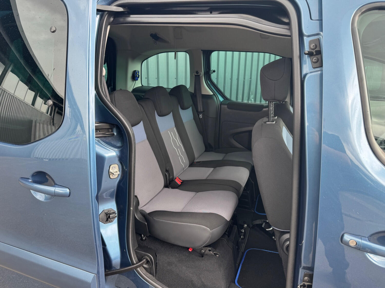 Used Peugeot Partner 2016 for sale - 76793931: Photo 15