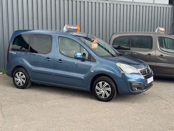 Used Peugeot Partner 2016 for sale - 76793931: Photo