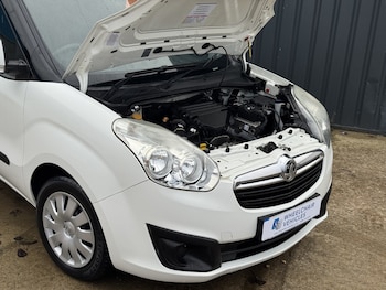 Used Vauxhall Combo 2018 for sale - 76756989: Photo