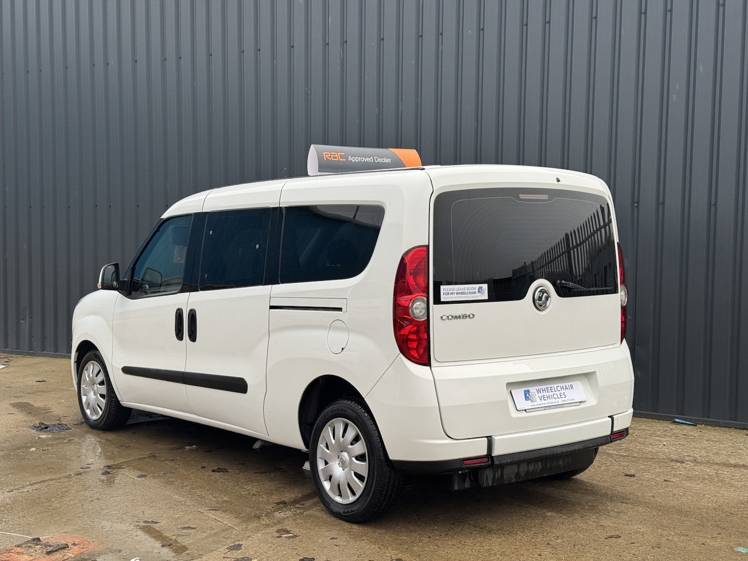 Used Vauxhall Combo 2018 for sale - 76756989: Photo 6