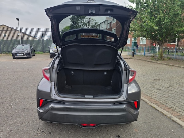 Used Toyota C-HR 2019 for sale - 76185917: Photo 21