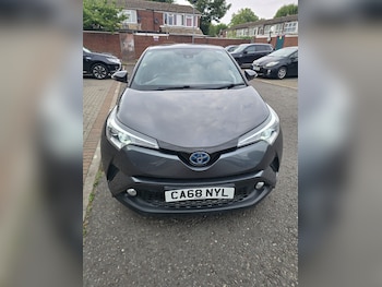 Used Toyota C-HR 2019 for sale - 76185917: Photo 4