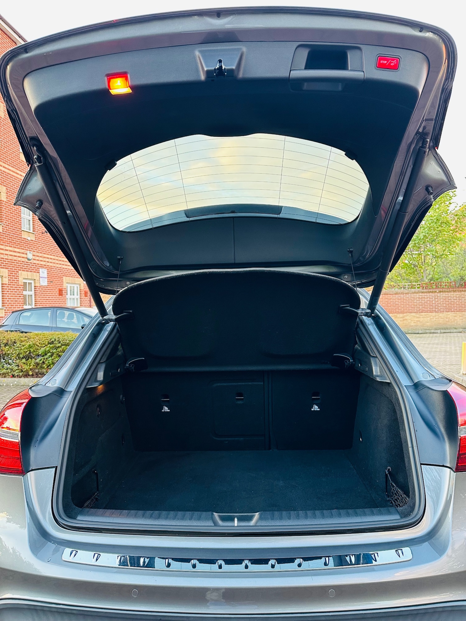 Vehicle 28