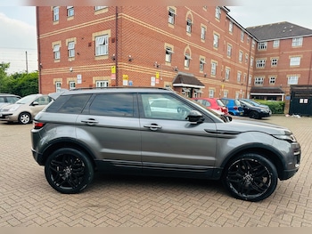 Used Land Rover Range Rover Evoque 2017 for sale - 75463665: Photo