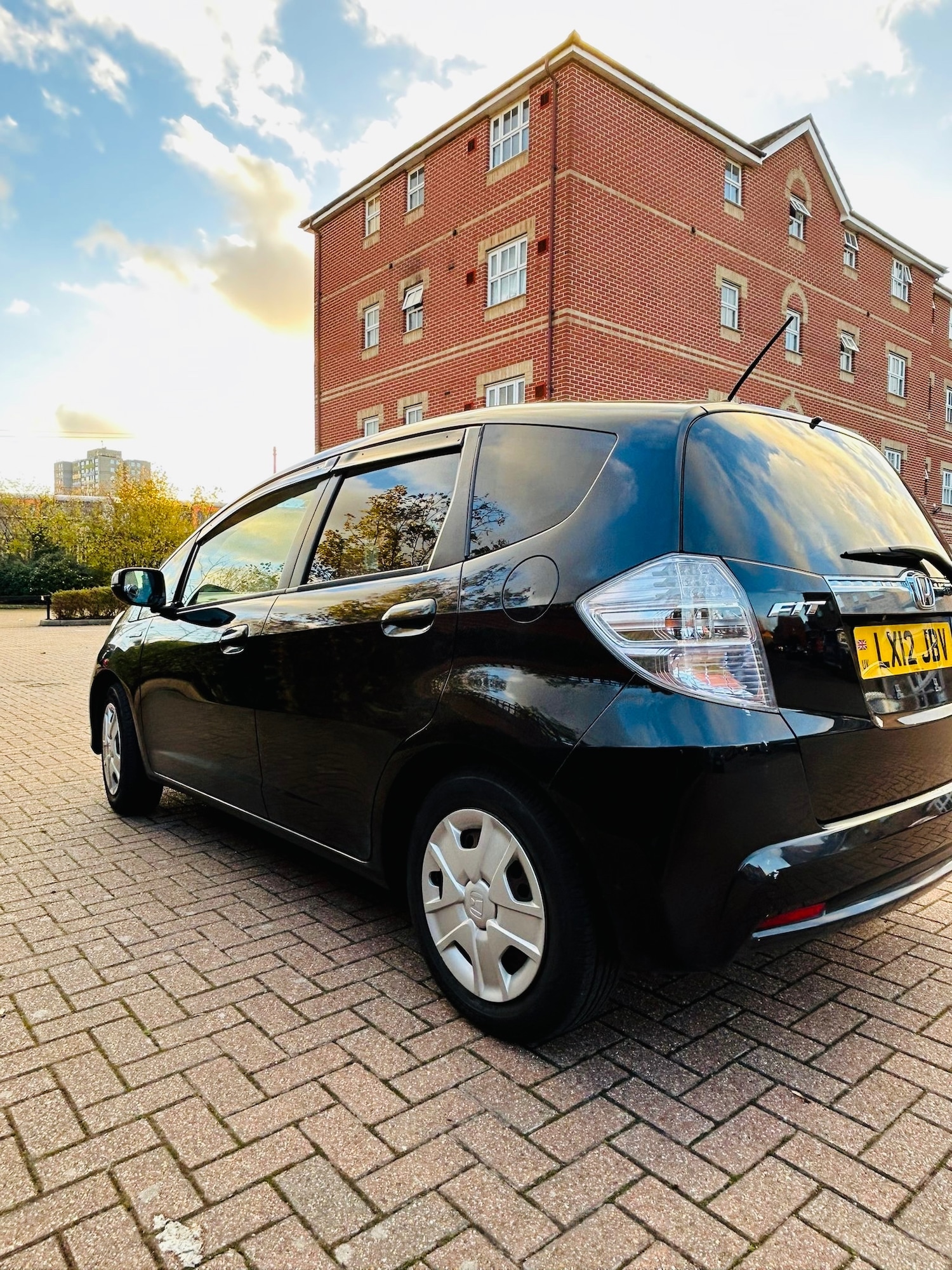 Used Honda Fit 2023 for sale - 76692872: Photo 2