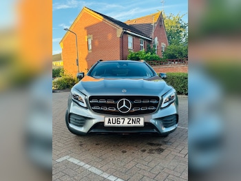 Mercedes-Benz - GLA