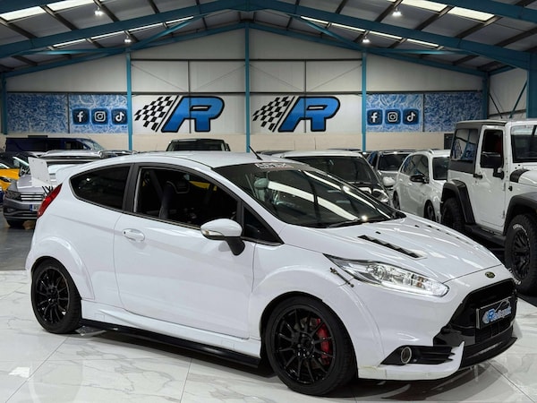 Used Ford Fiesta 2014 for sale - 75299755: Photo 1