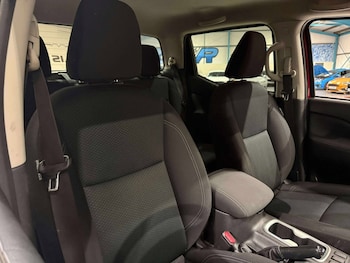 Used Nissan Navara 2021 for sale - 76577764: Photo