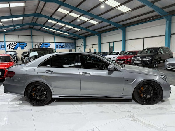 Used Mercedes-Benz E-Class 2013 for sale - 75261828: Photo 4