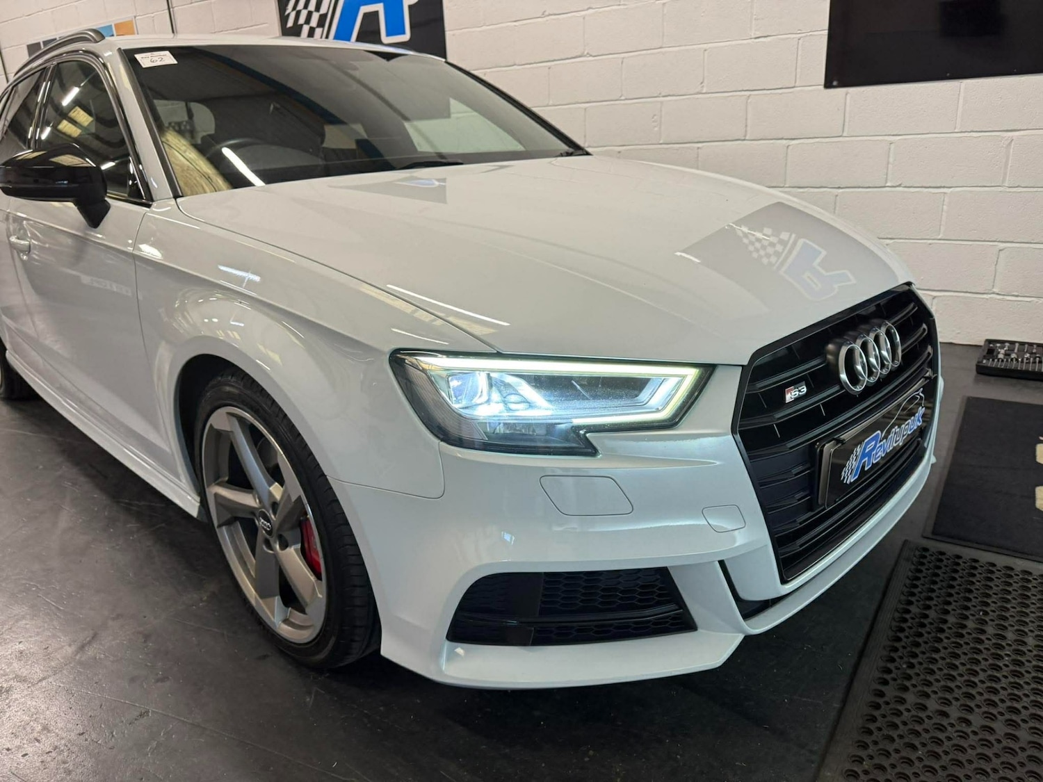 Used Audi A3 2017 for sale - 77990079: Photo 4