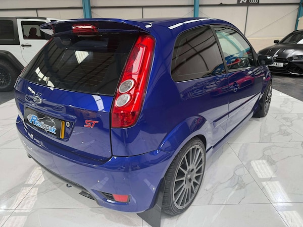 Used Ford Fiesta 2007 for sale - 75301282: Photo 2
