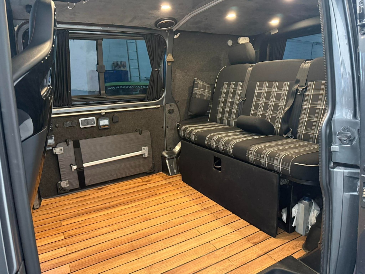 Used Volkswagen Transporter 2017 for sale - 77558710: Photo 15