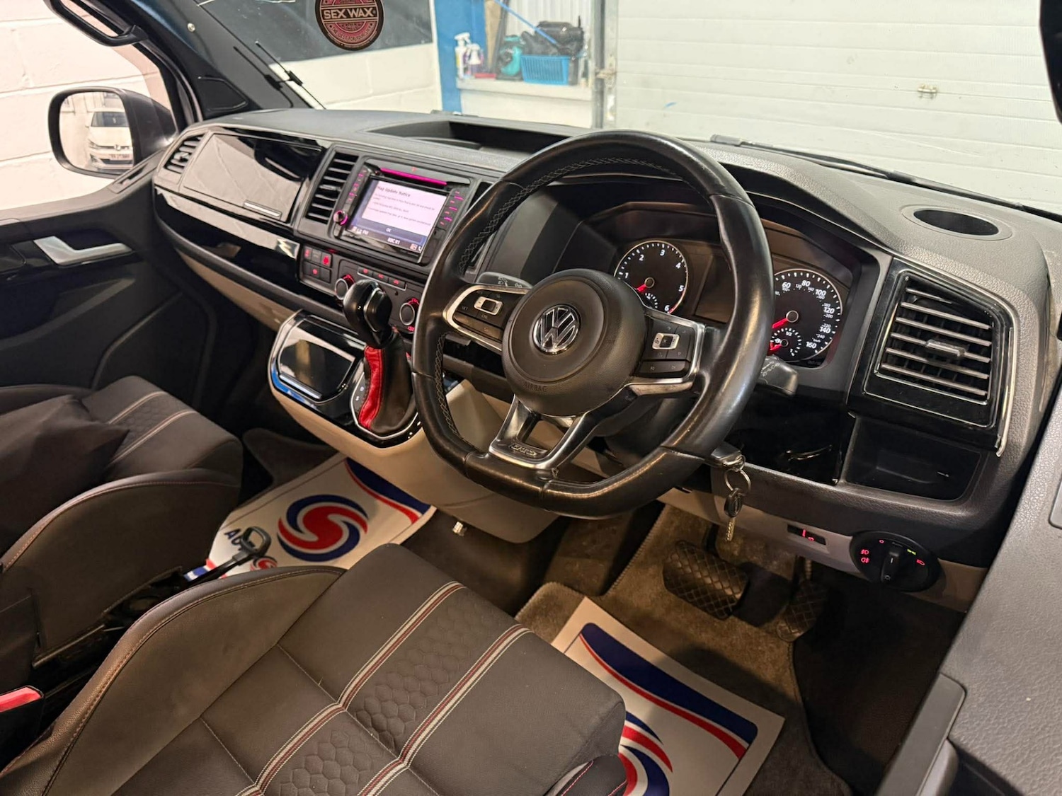 Used Volkswagen Transporter 2017 for sale - 77558710: Photo 18