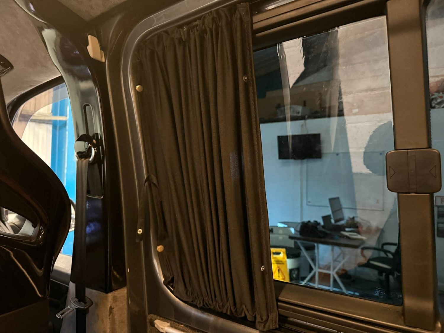 Used Volkswagen Transporter 2017 for sale - 77558710: Photo 8