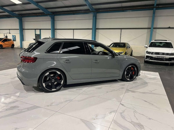 Used Audi RS3 2015 for sale - 76305357: Photo 2