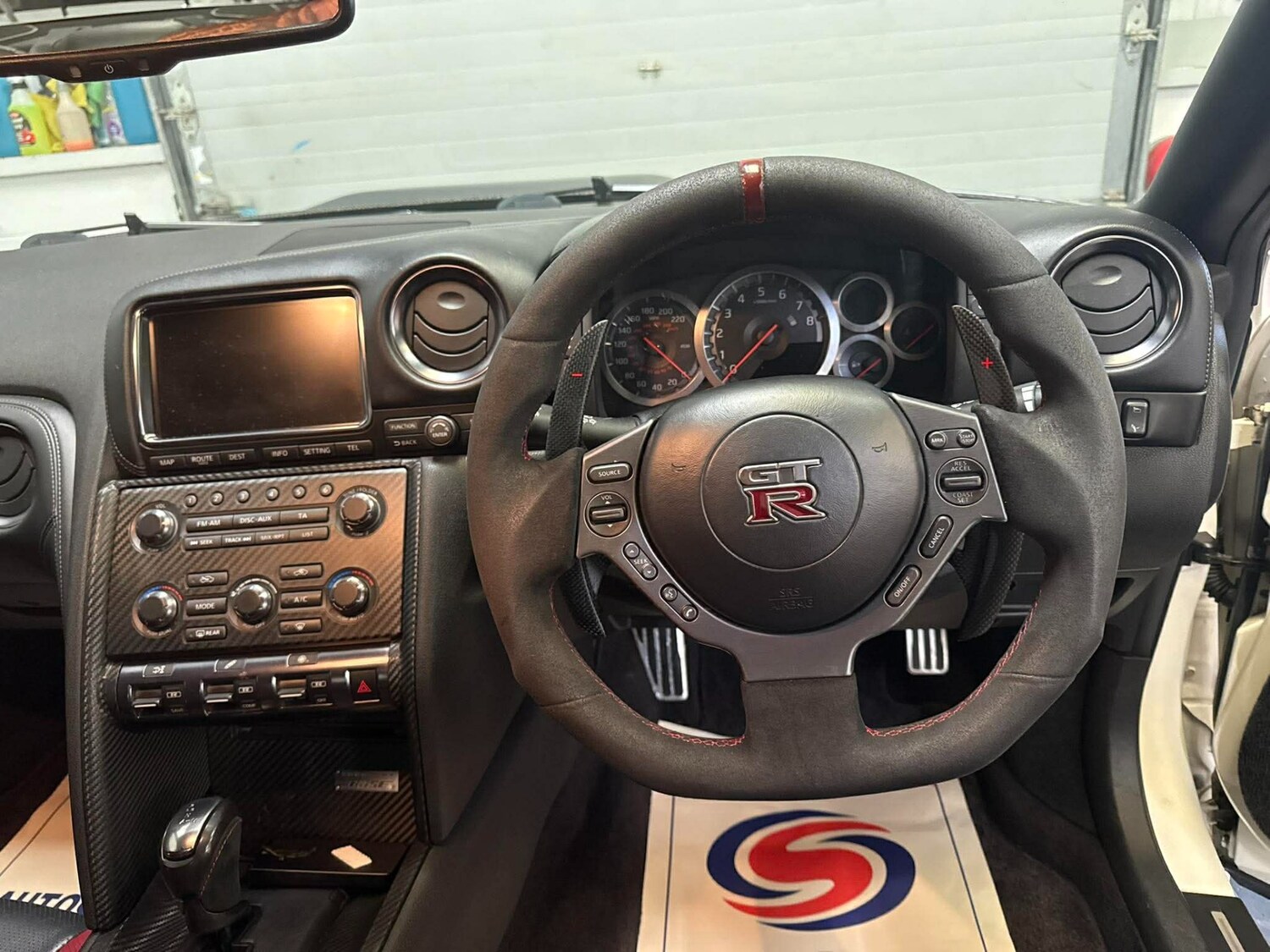 Used Nissan GT-R 2012 for sale - 78090624: Photo 10