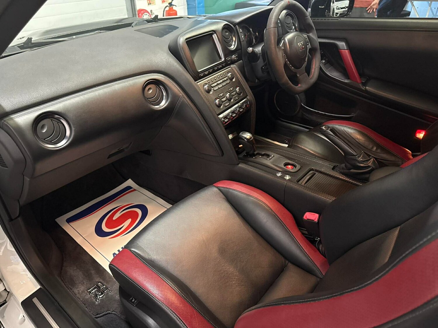 Used Nissan GT-R 2012 for sale - 78090624: Photo 12