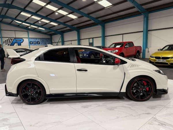 Used Honda Civic 2016 for sale - 76237378: Photo 16