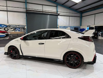 Used Honda Civic 2016 for sale - 76237378: Photo 2