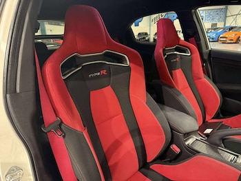 Used Honda Civic 2016 for sale - 76237378: Photo 4
