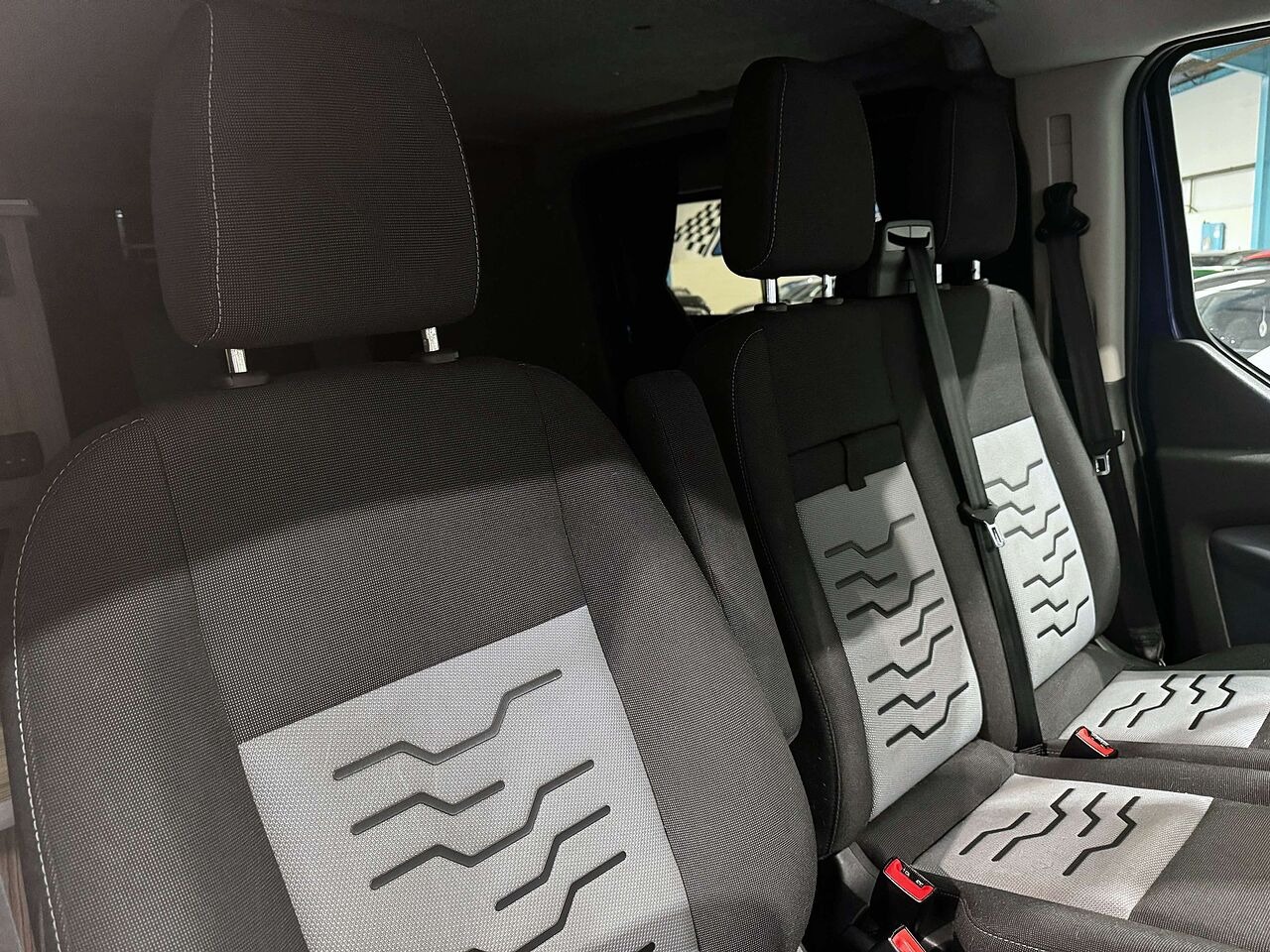 Used Ford Transit Custom 2017 for sale - 76599542: Photo 3