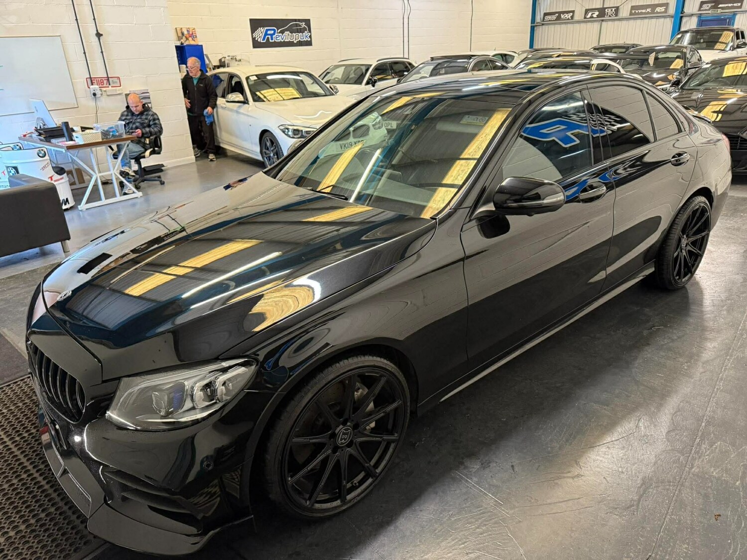 Used Mercedes-Benz C Class 2018 for sale - 78141013: Photo 11