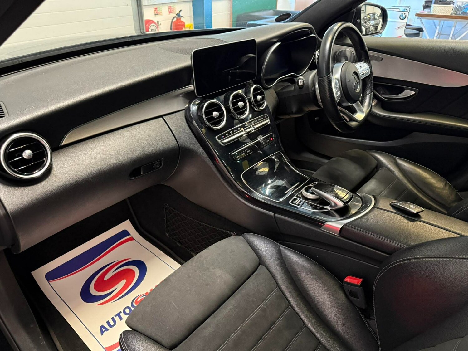 Used Mercedes-Benz C Class 2018 for sale - 78141013: Photo 7