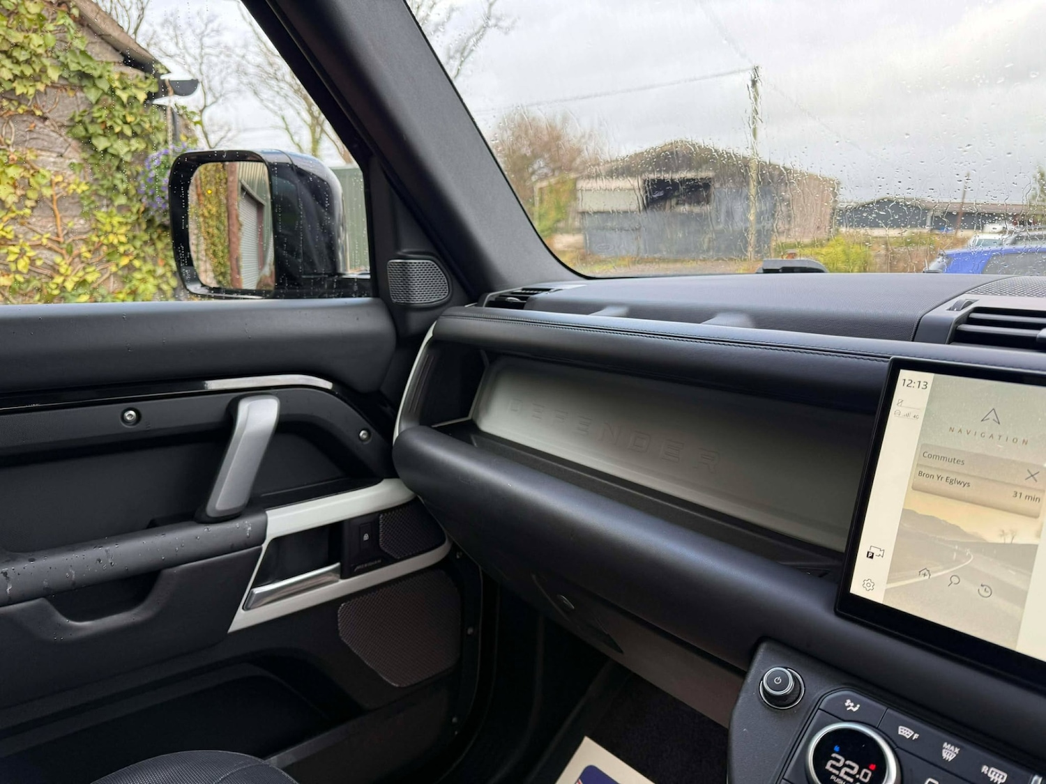 Used Land Rover Defender 2024 for sale - 77173380: Photo 12