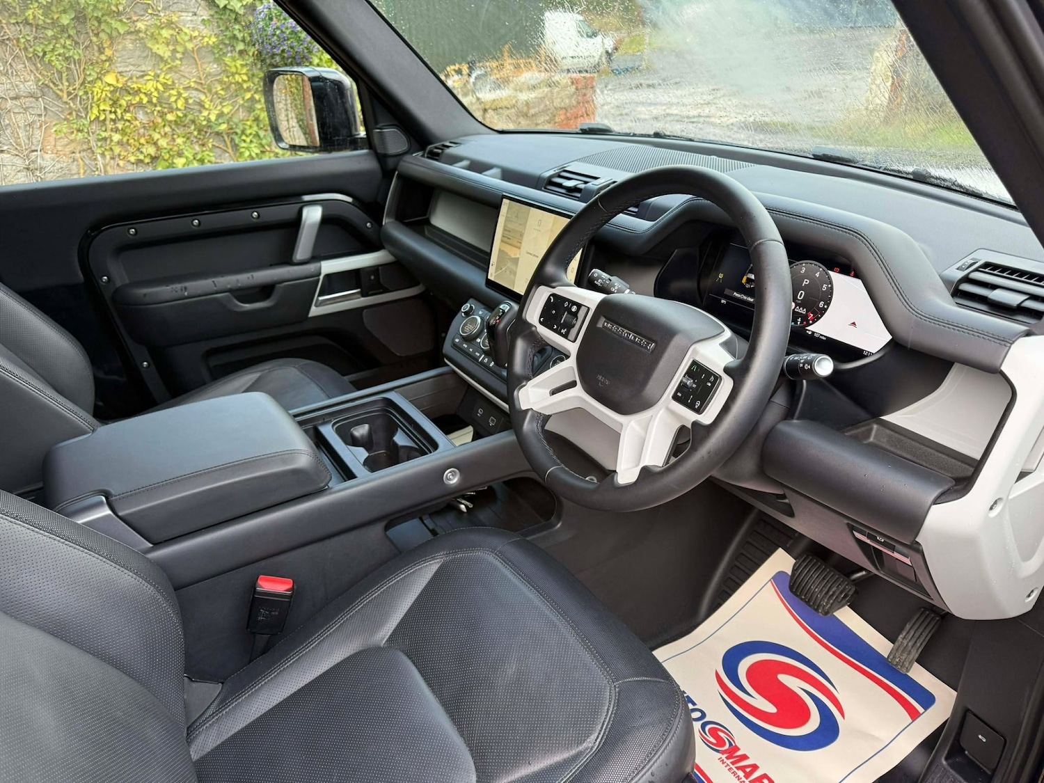 Used Land Rover Defender 2024 for sale - 77173380: Photo 19