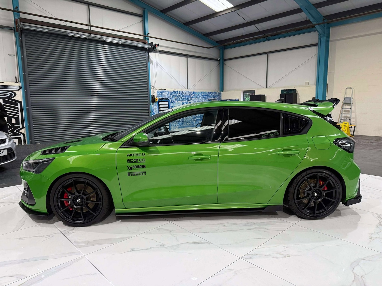 Used Ford Focus 2023 for sale - 76334568: Photo 2