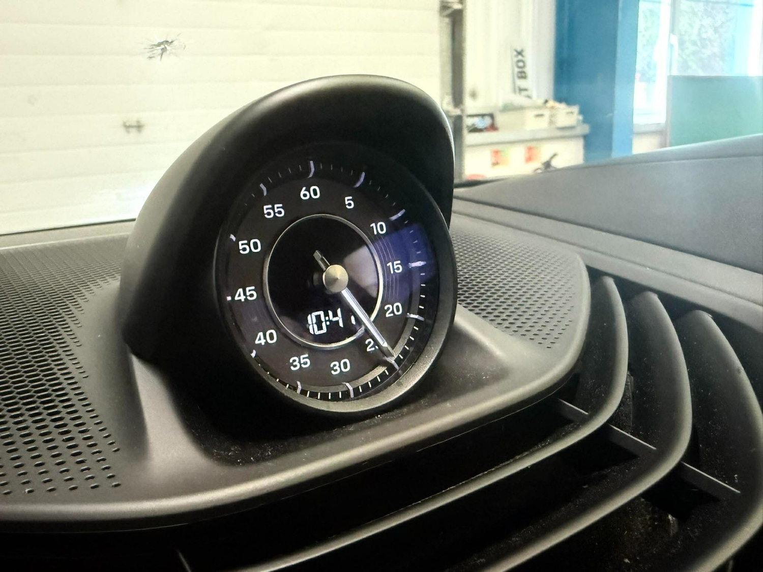 Used Porsche Taycan 2022 for sale - 78217865: Photo 11