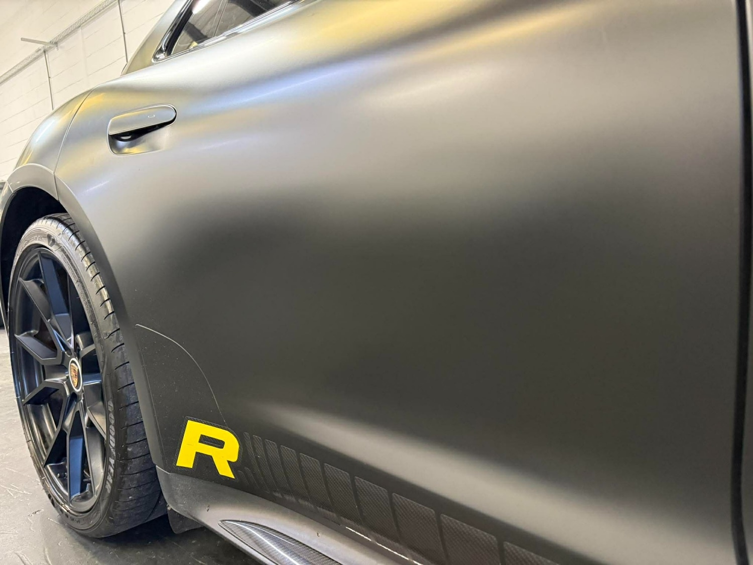 Used Porsche Taycan 2022 for sale - 78217865: Photo 13