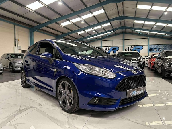 Used Ford Fiesta 2015 for sale - 75644311: Photo 5