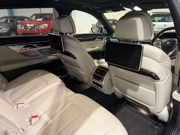Used BMW 7 Series 2016 for sale - 76250275: Photo 2